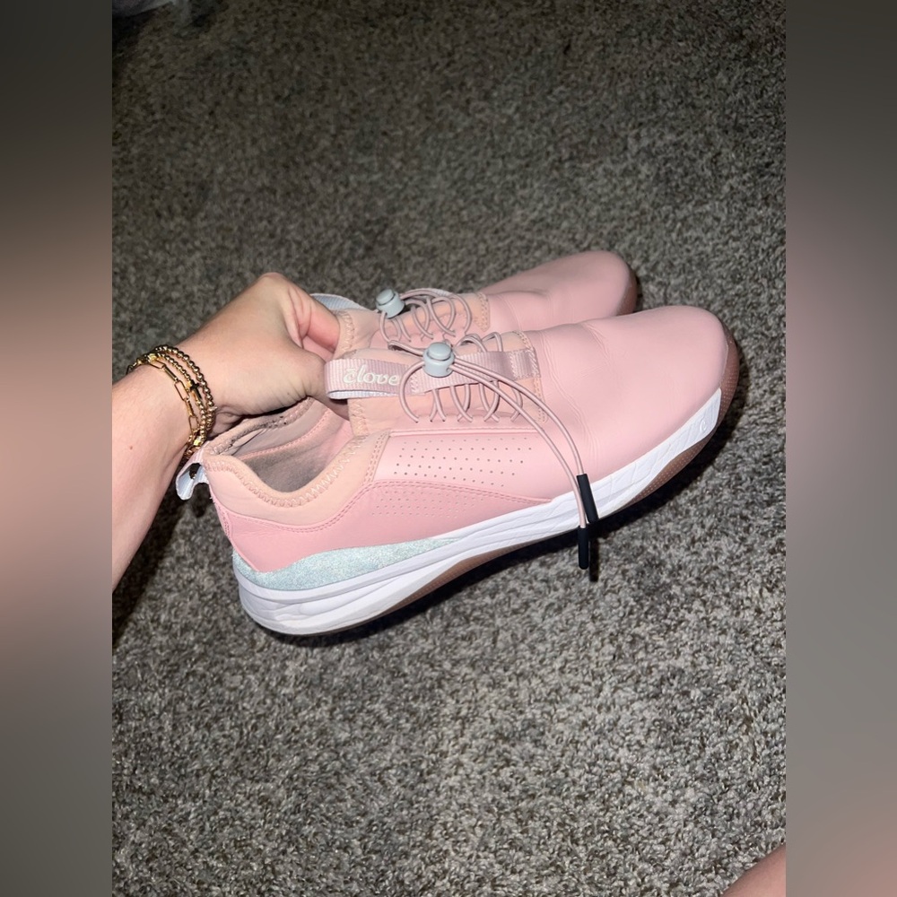 Clove Pink Up Nursing Shoes